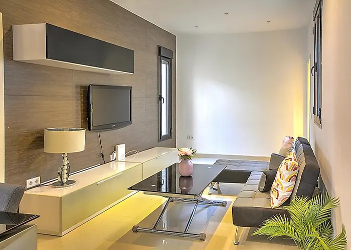 Deluxe Family House